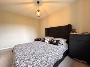 Photo 18- click for photo gallery